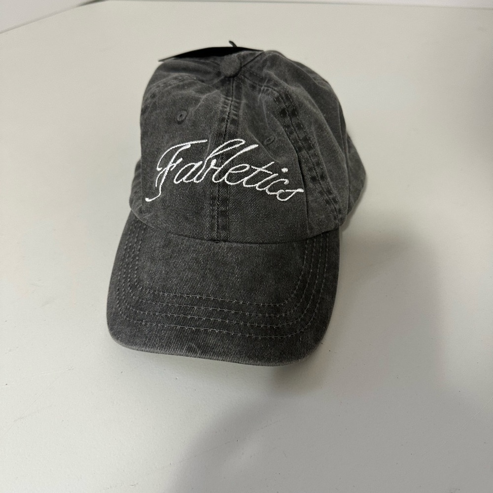 Fabletics baseball hat - Picture 3 of 6